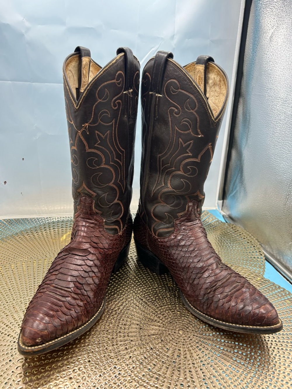 Cebu man 8.5 vintage snake skin exotic print Mexican cowboy boots